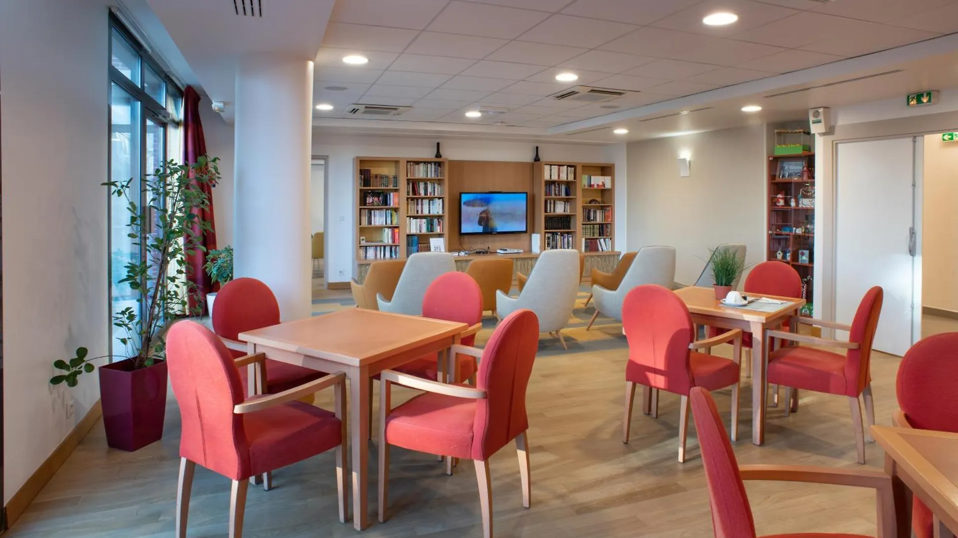 Aparthotel Domitys Les Sables D'Or Villeneuve-le-Roi